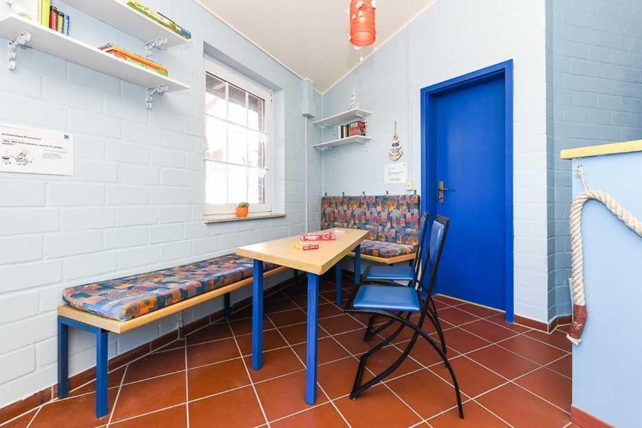 Ferienwohnungen Kapitäns Kajüte Bensersiel Exterior foto